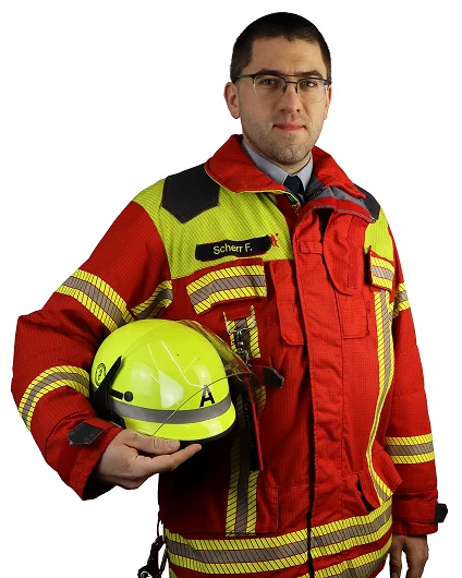 Florian_Scherr_Einsatzkleidung_komp.png